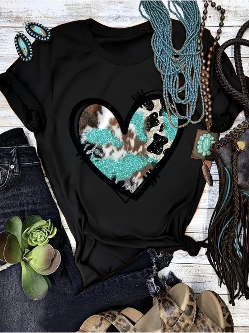 Western T-shirt Black Women's Heart Graphic Tee with Teal
